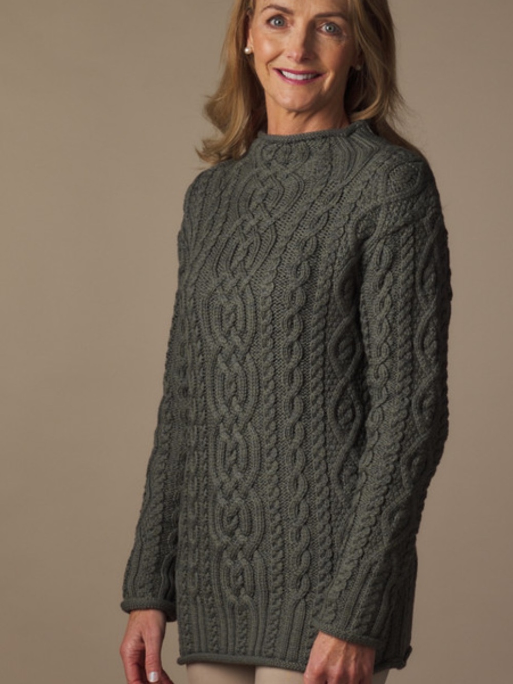 Aran Mor Ireland 100% Merino Wool Cable Knit Sweater Women M Green Mock Neck